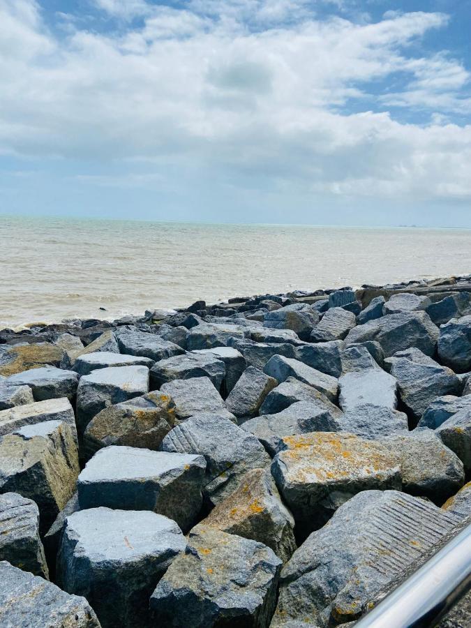 فندق High Tide Burmarsh المظهر الخارجي الصورة